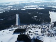 Sjezdovka, v pozadí Jihlava - Velikost fotografie: 109 kB